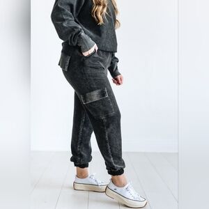 Moon Ryder Black Cargo Corded Minneral Acid Wash Jogger Sweatpants 100% Cotton